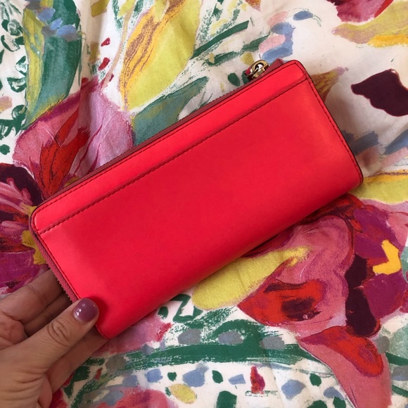 Kate Spade Wallet - Picture 2 of 3